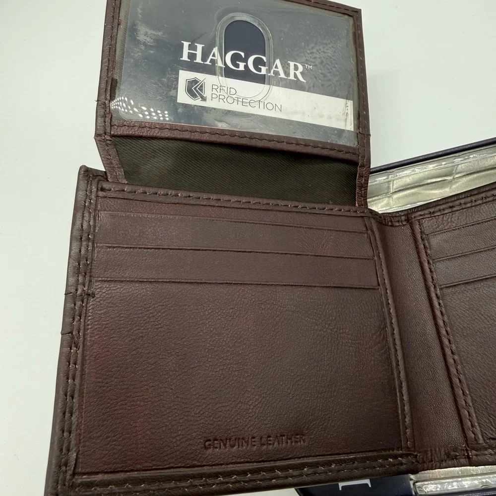 NWT Haggar Brown Leather RFID Bifold Wallet Gift Box